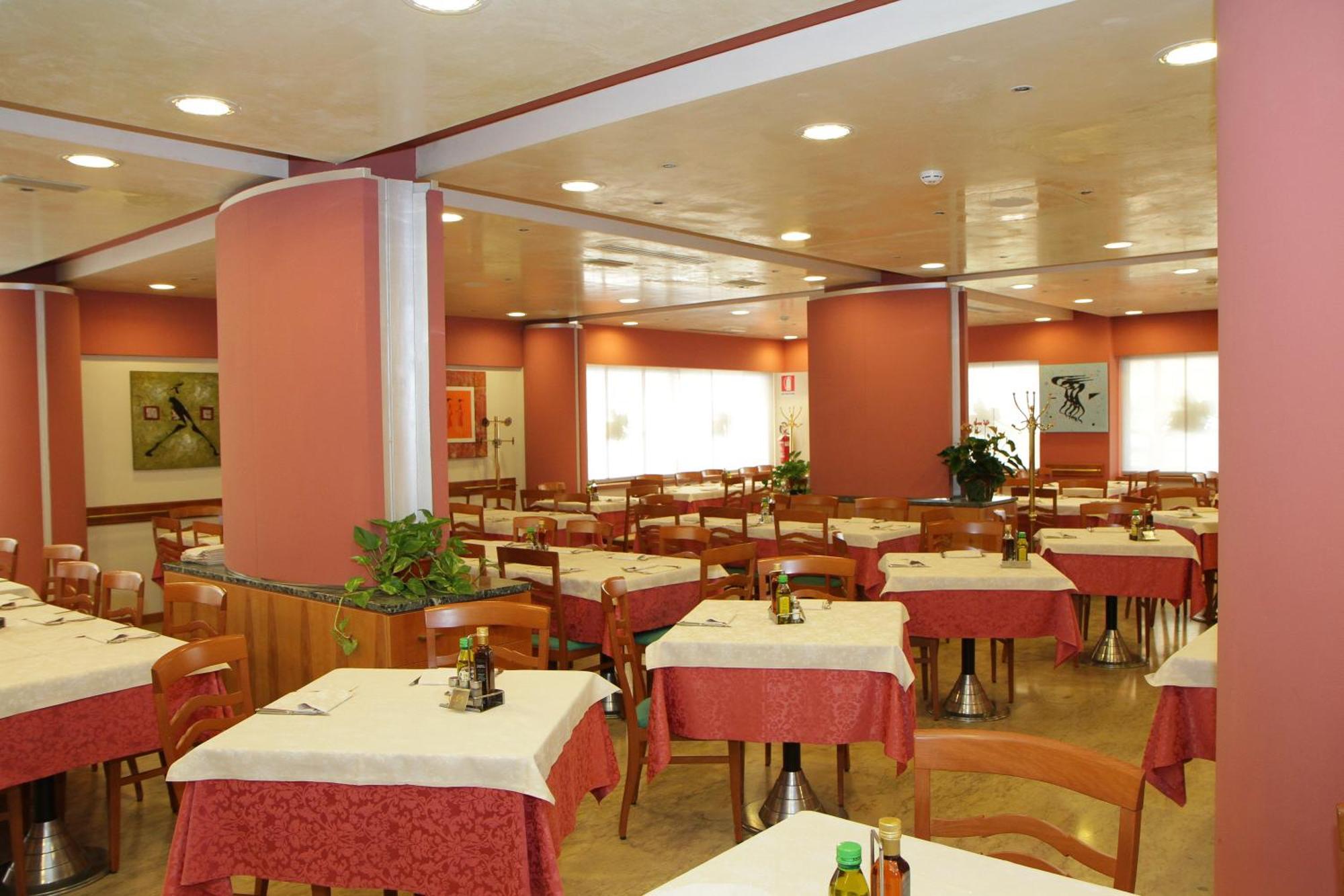 Hotel Ezzelino San Zenone Exteriör bild