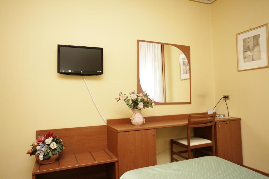 Hotel Ezzelino San Zenone Rum bild